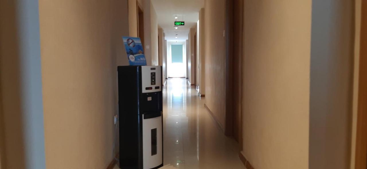 מדאן Deli Hotel מראה חיצוני תמונה