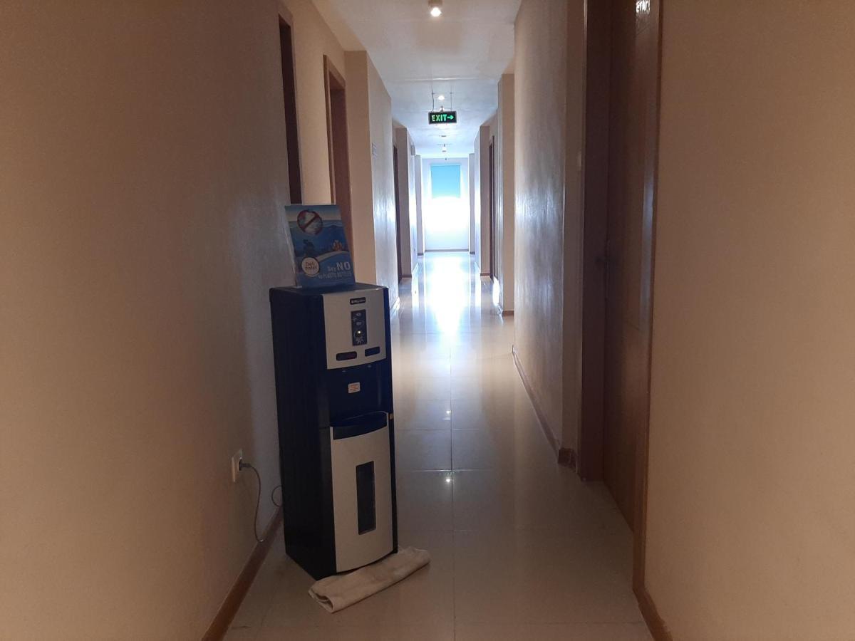 מדאן Deli Hotel מראה חיצוני תמונה